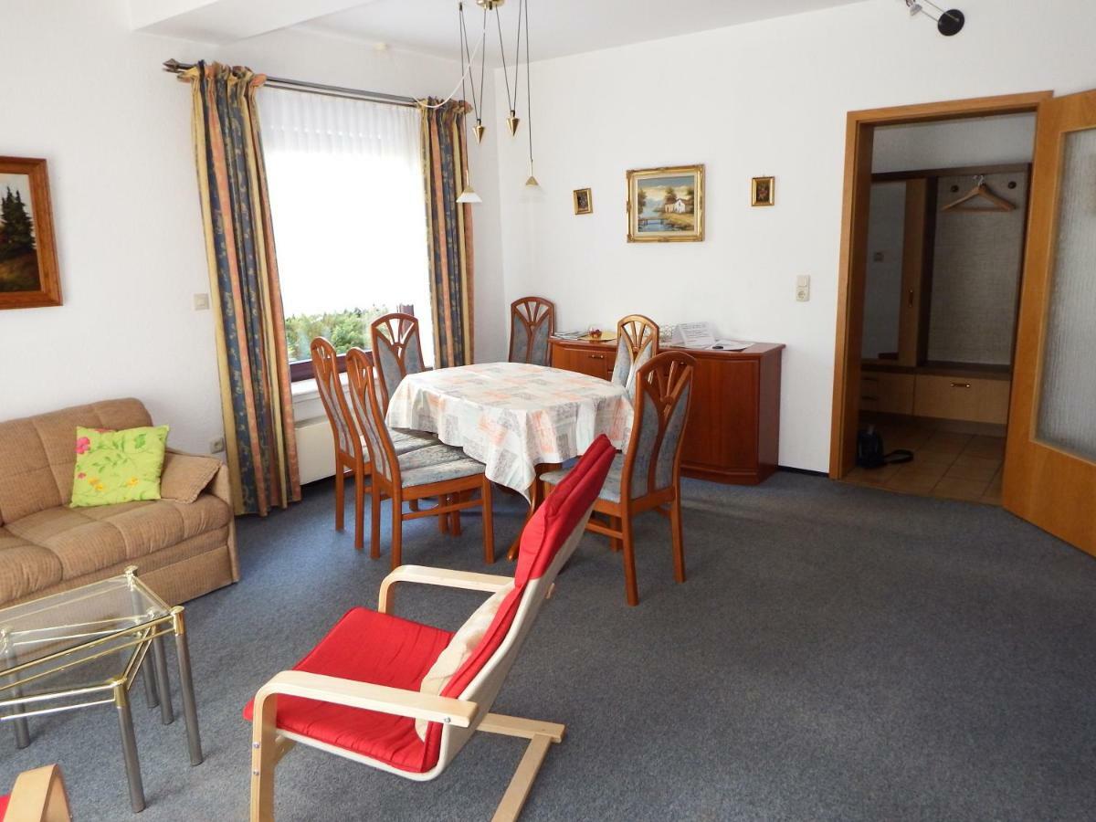 Nette Ferienwohnung Mit Eigenem Eingang Und Sonnenterrasse 아이슈타인 외부 사진